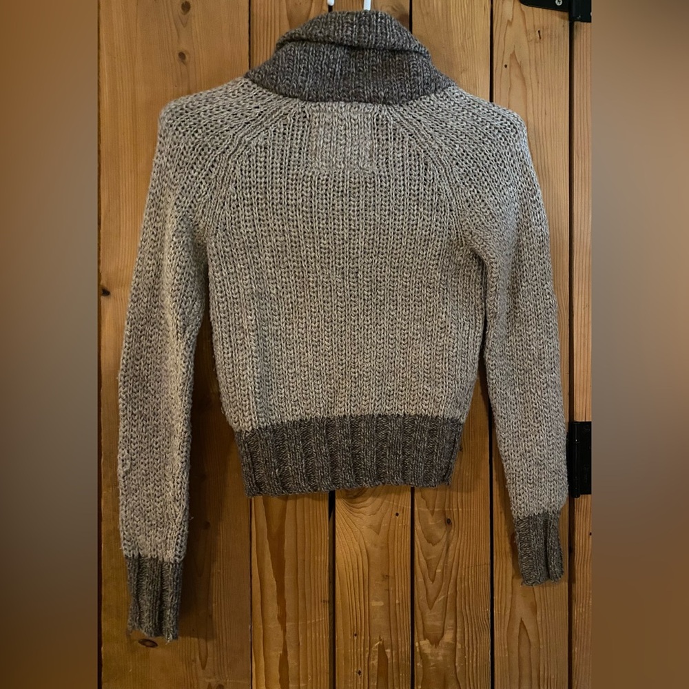 Hollister Women's Two-Tone Knit Cardigan Sweater - Picture 4 of 5